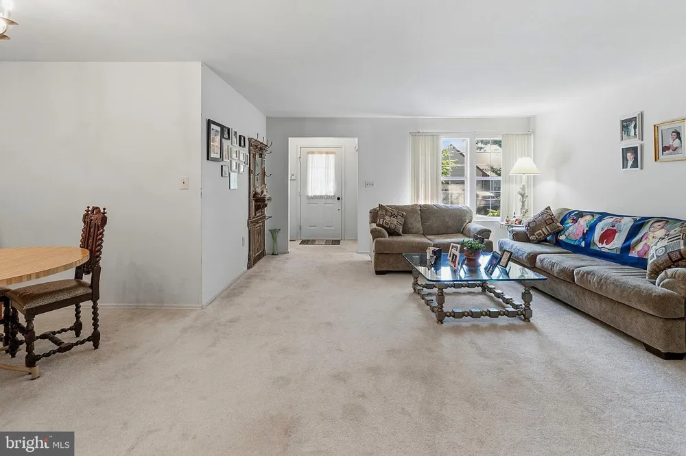 9 PATRICK HENRY COURT Monroe Township, NJ 08831