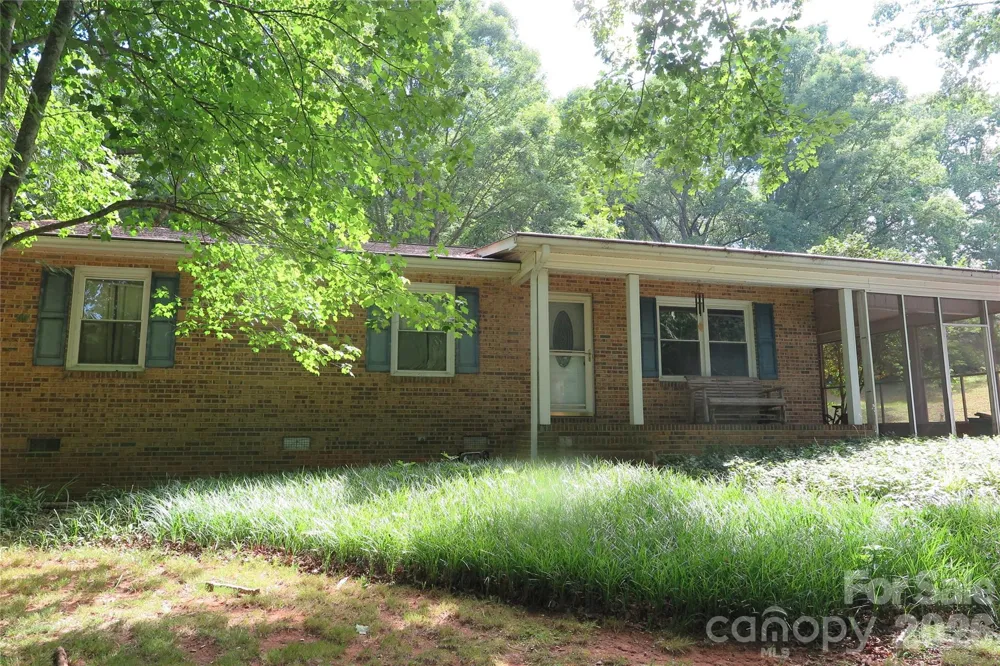 112 Glenn Oaks Drive Lawndale, NC 28090