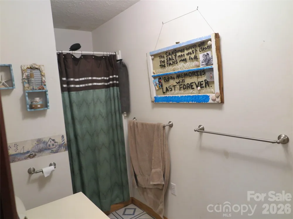 112 Glenn Oaks Drive Lawndale, NC 28090