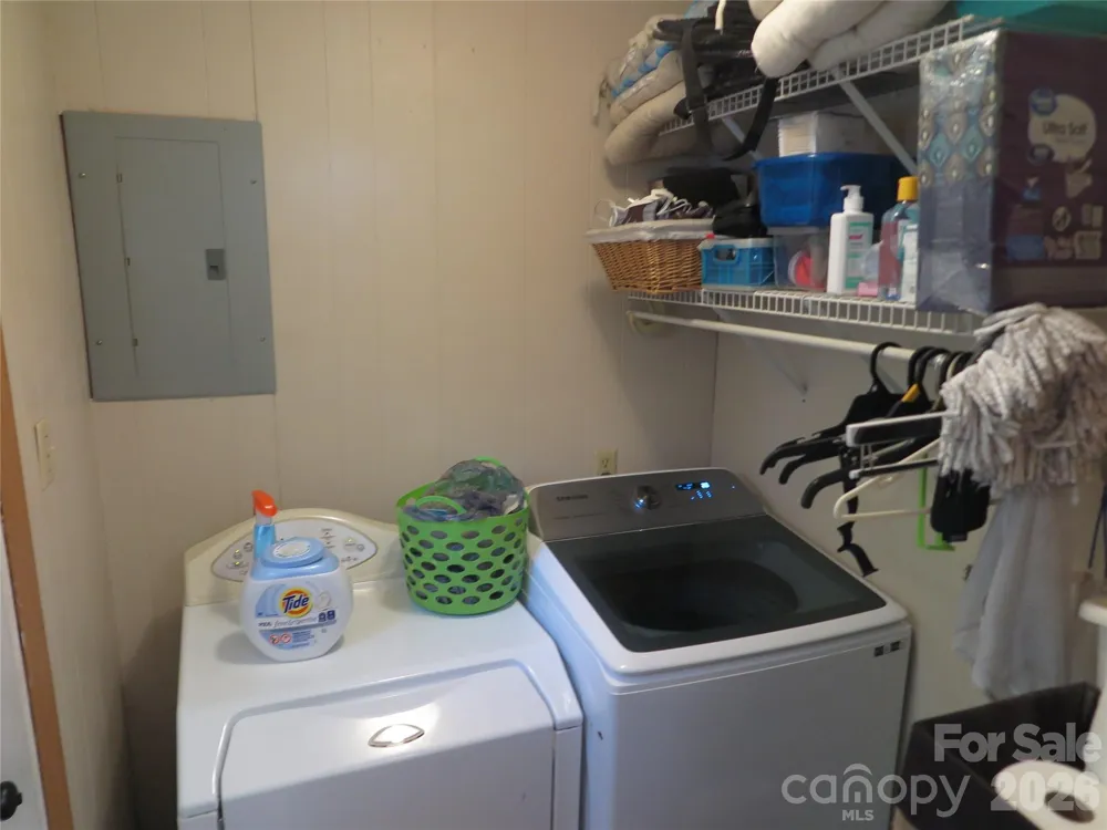 112 Glenn Oaks Drive Lawndale, NC 28090