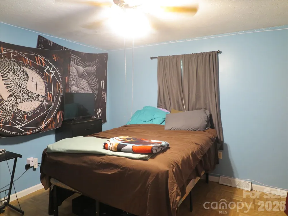 112 Glenn Oaks Drive Lawndale, NC 28090