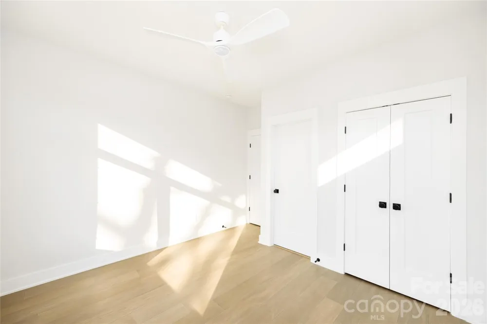 221 Woodsborough Place Raleigh, NC 27601