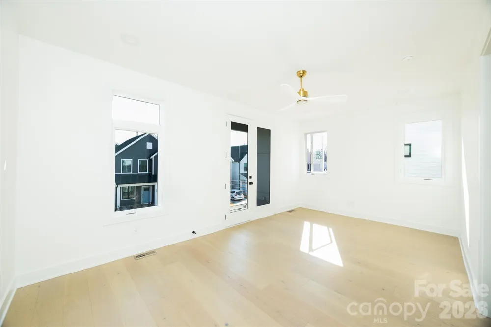 221 Woodsborough Place Raleigh, NC 27601