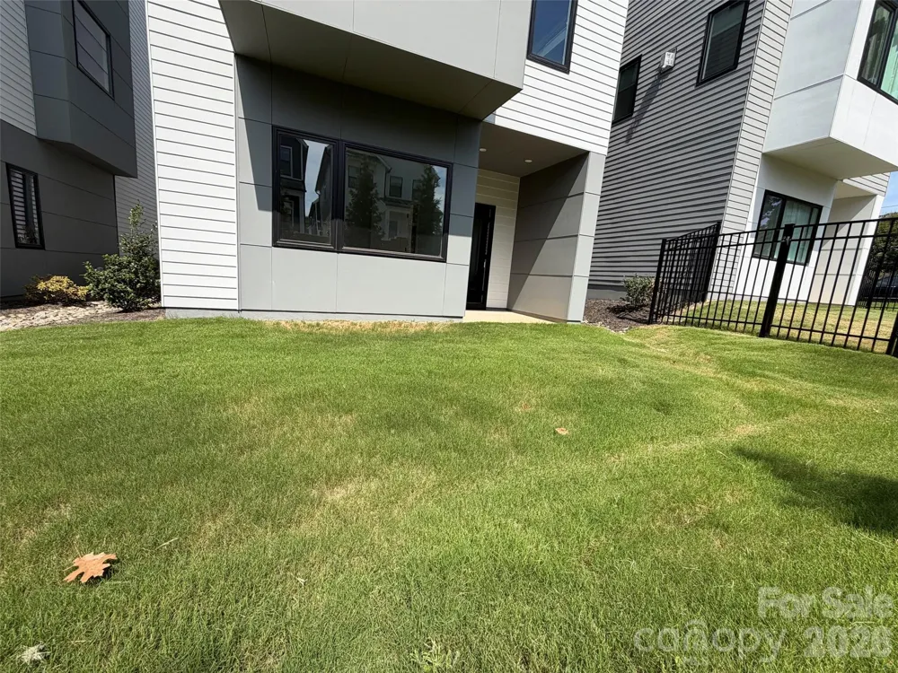 221 Woodsborough Place Raleigh, NC 27601