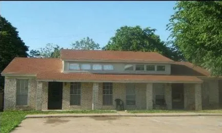 1037 Southmoor Drive