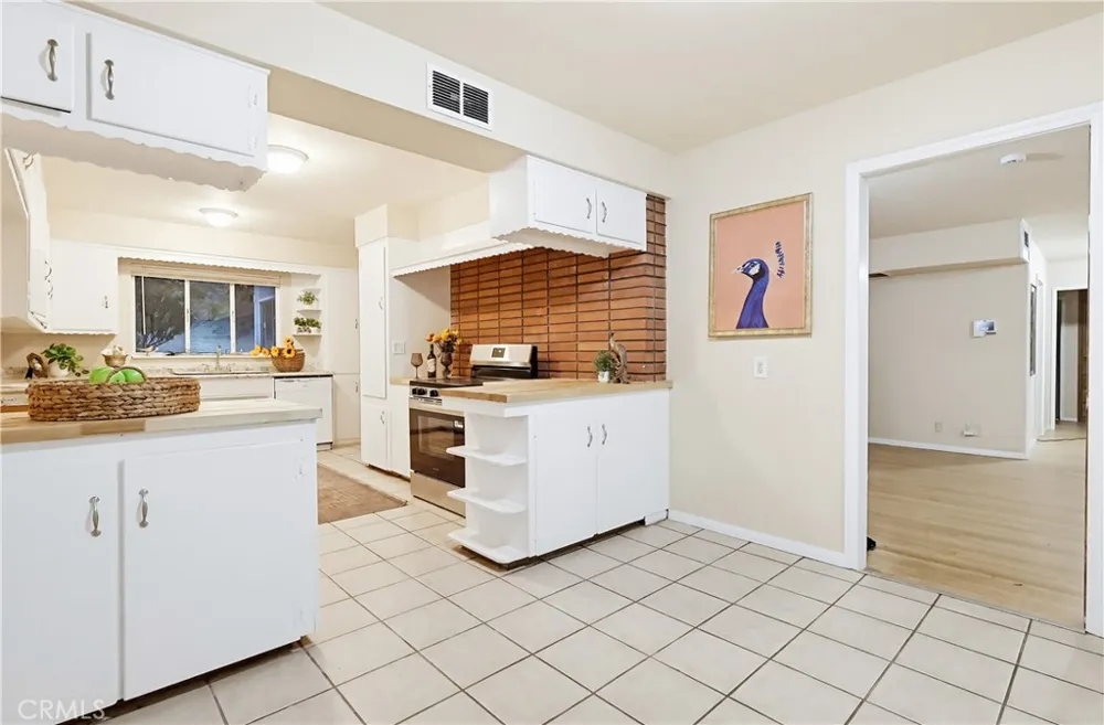 9522 Cedarvale Road Tujunga, CA 91042