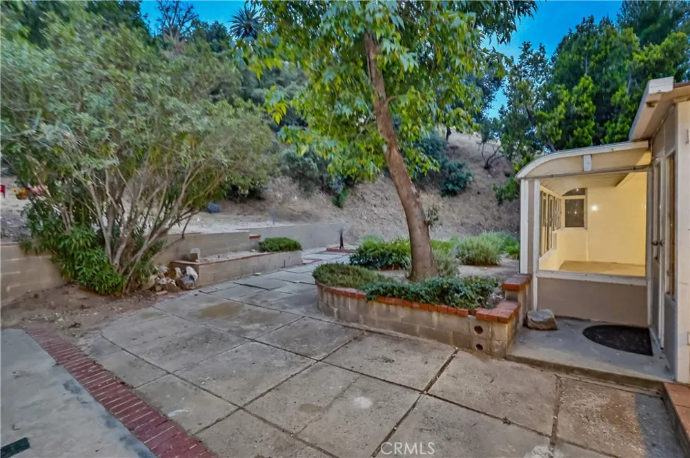 9522 Cedarvale Road Tujunga, CA 91042