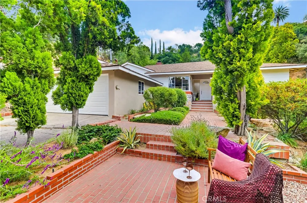 9522 Cedarvale Road Tujunga, CA 91042