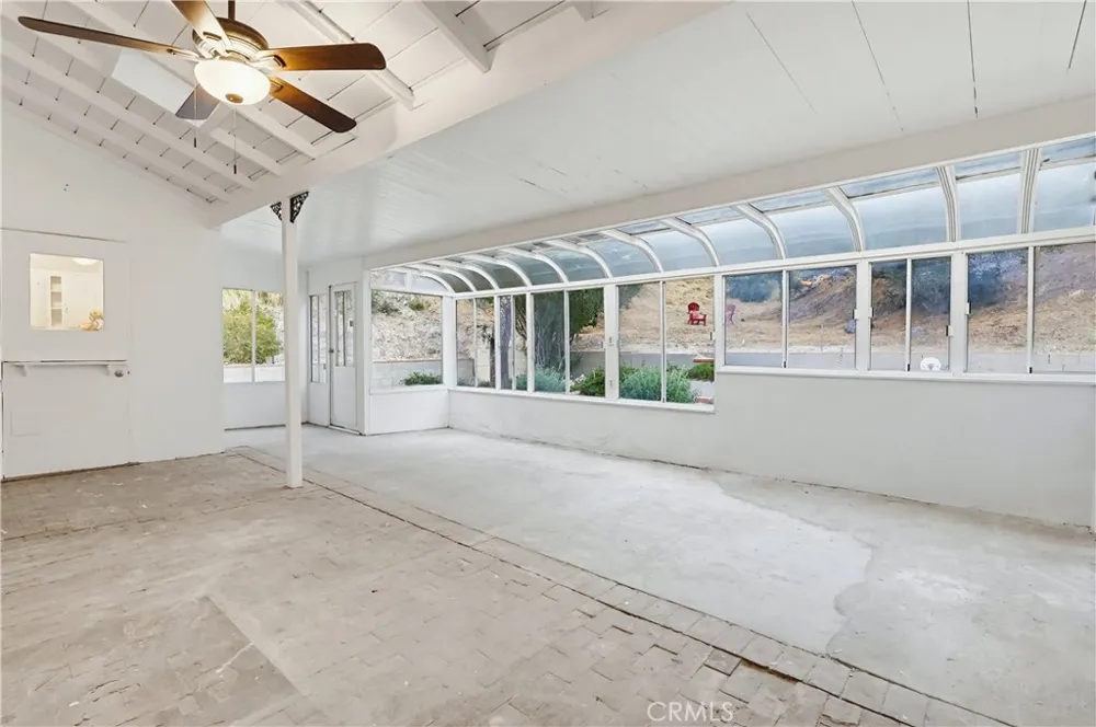 9522 Cedarvale Road Tujunga, CA 91042