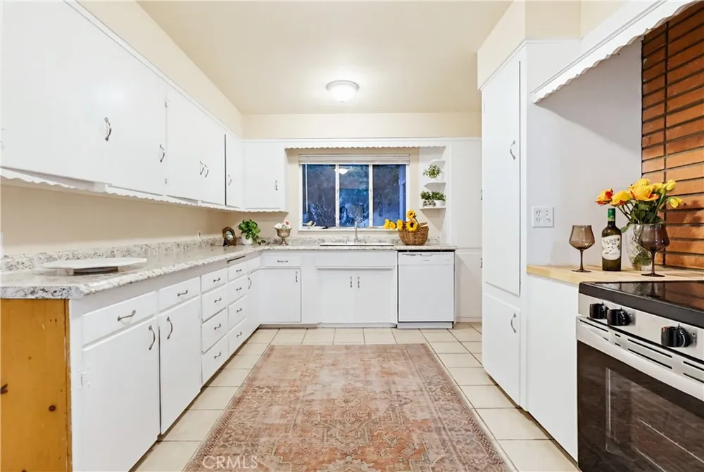 9522 Cedarvale Road Tujunga, CA 91042