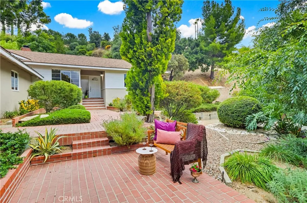 9522 Cedarvale Road Tujunga, CA 91042