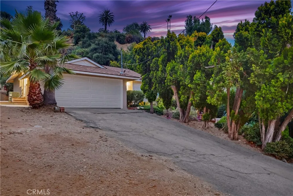 9522 Cedarvale Road Tujunga, CA 91042