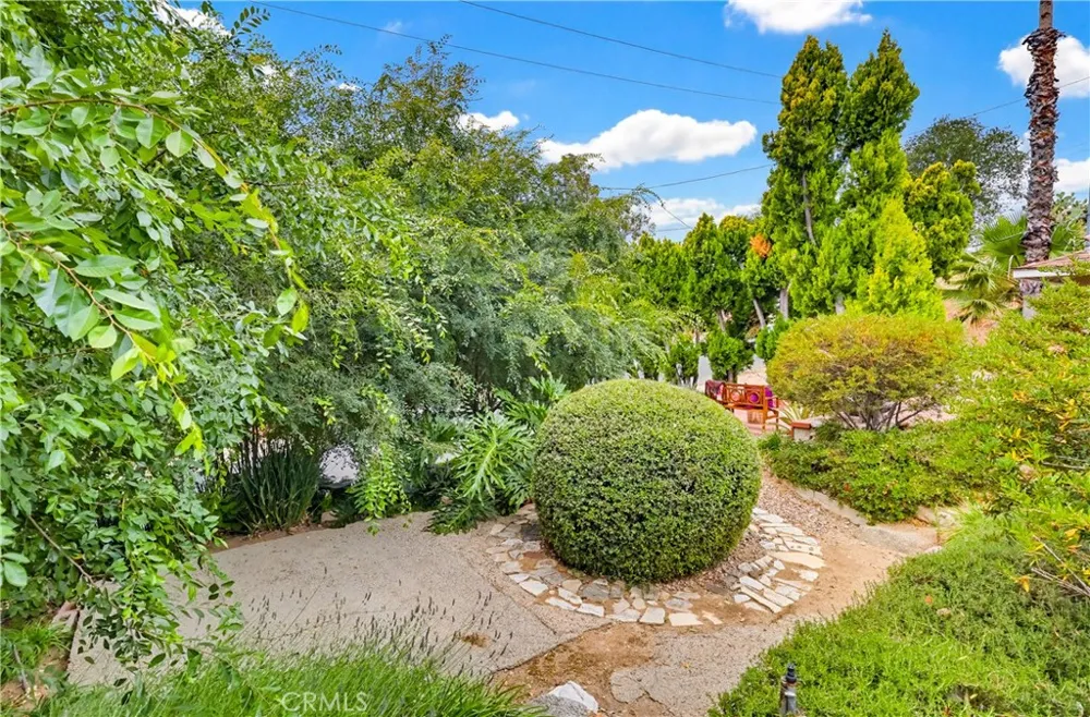 9522 Cedarvale Road Tujunga, CA 91042