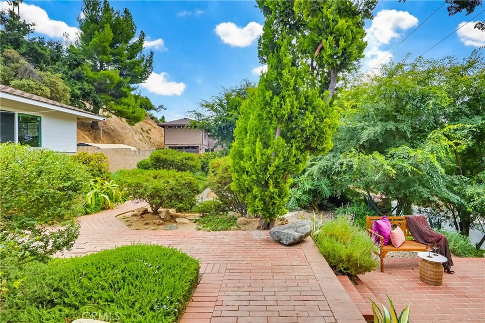 9522 Cedarvale Road Tujunga, CA 91042