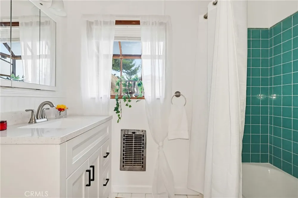 9522 Cedarvale Road Tujunga, CA 91042