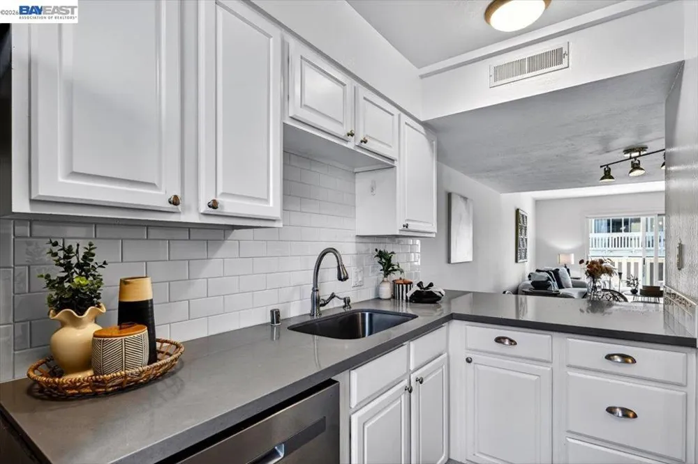 3399 Norton Way #8 Pleasanton, CA 94566