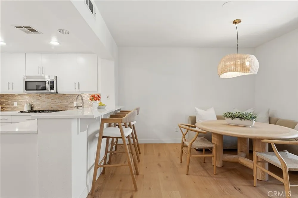 5625 Crescent Park W #207 Playa Vista, CA 90094