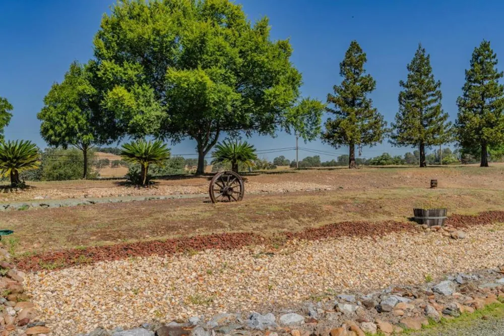 11 Duck Creek Court Valley Springs, CA 95252
