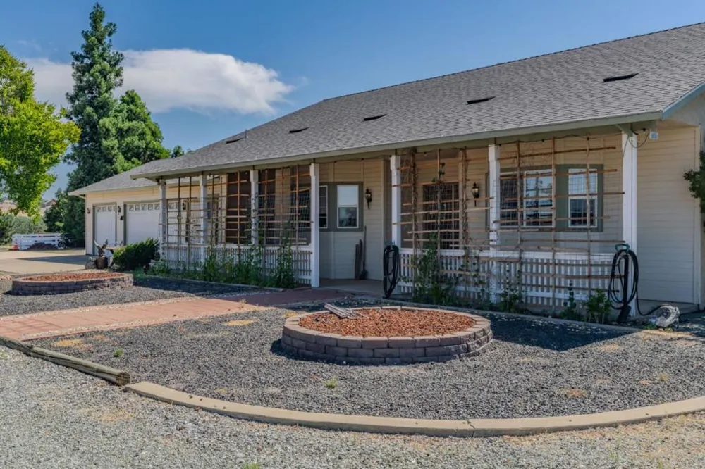 11 Duck Creek Court Valley Springs, CA 95252