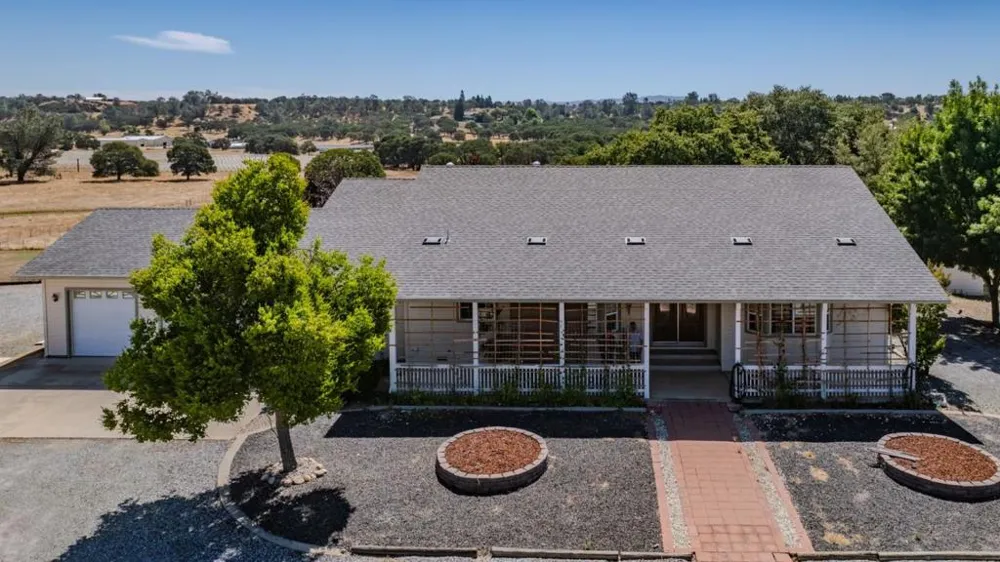 11 Duck Creek Court Valley Springs, CA 95252