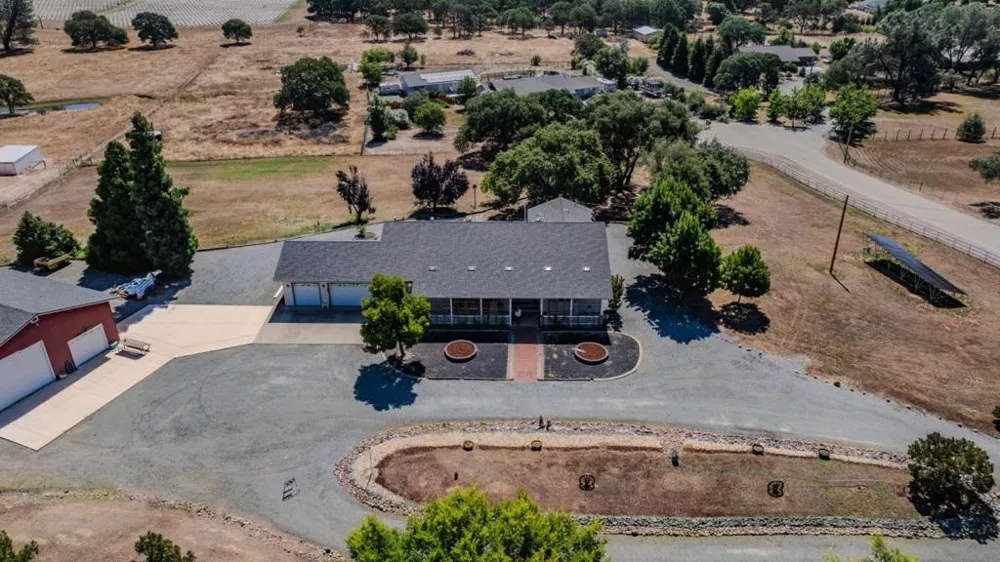 11 Duck Creek Court Valley Springs, CA 95252