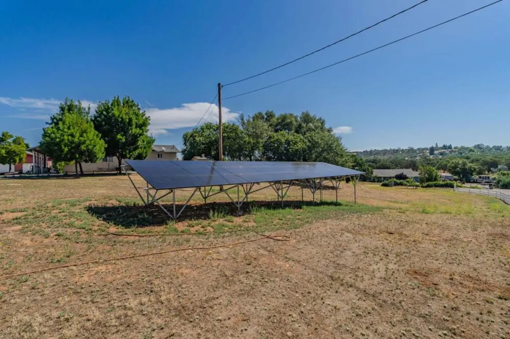 11 Duck Creek Court Valley Springs, CA 95252