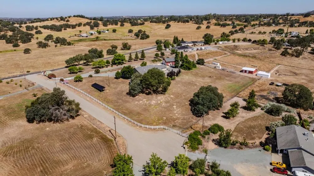 11 Duck Creek Court Valley Springs, CA 95252