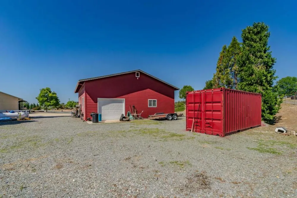 11 Duck Creek Court Valley Springs, CA 95252