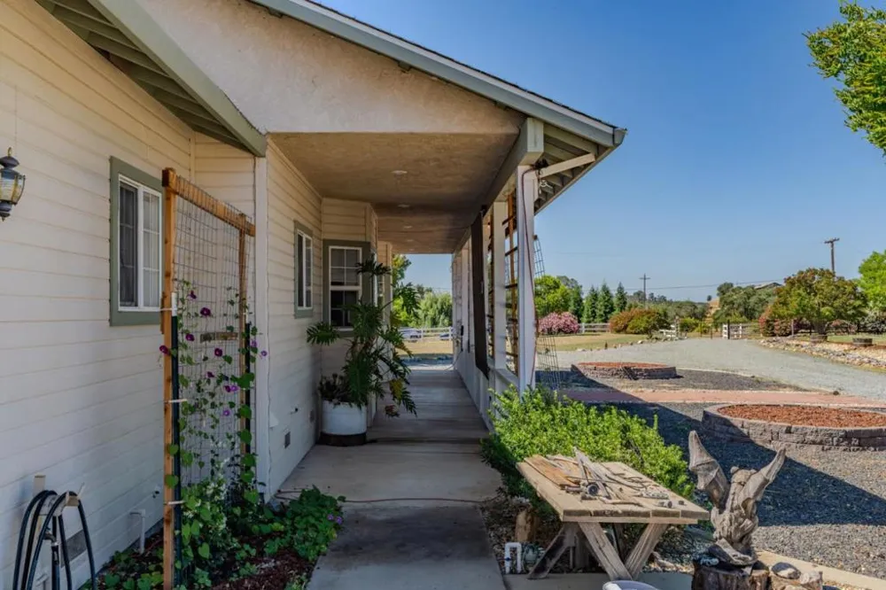 11 Duck Creek Court Valley Springs, CA 95252