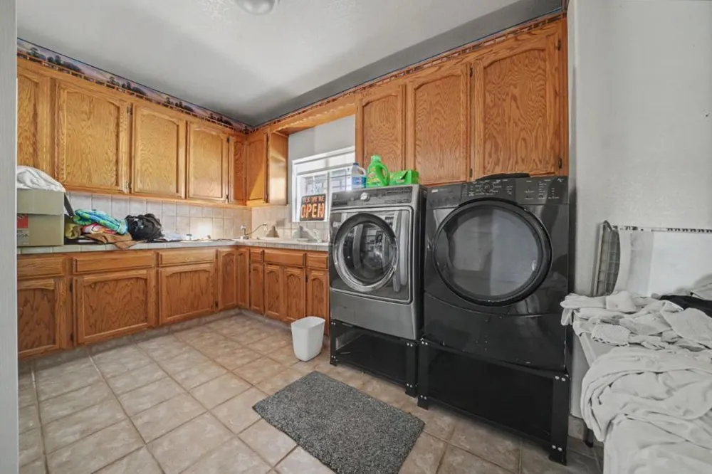 11 Duck Creek Court Valley Springs, CA 95252