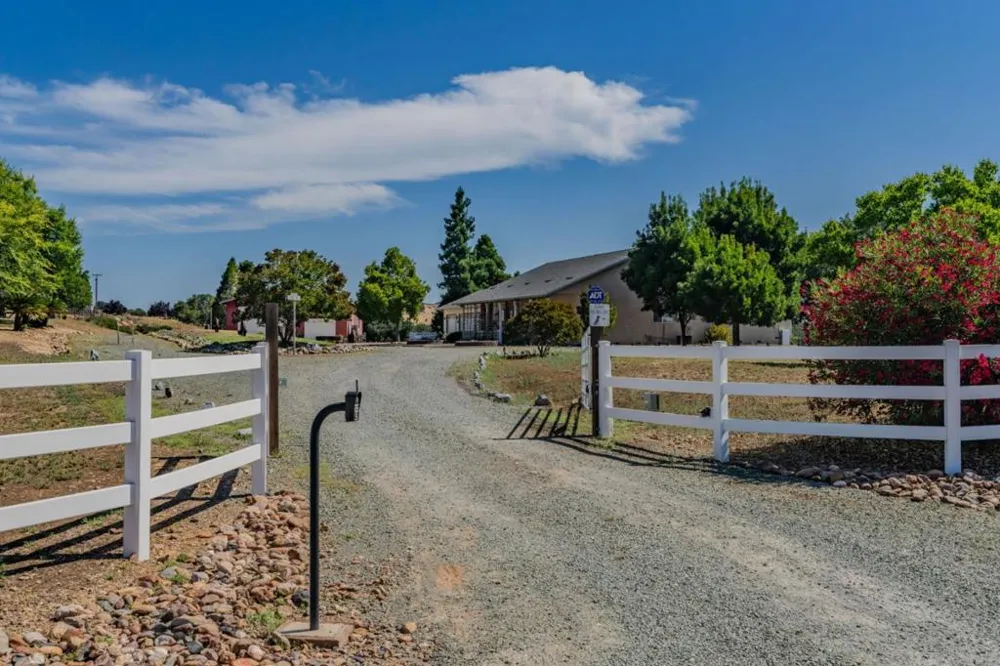 11 Duck Creek Court Valley Springs, CA 95252
