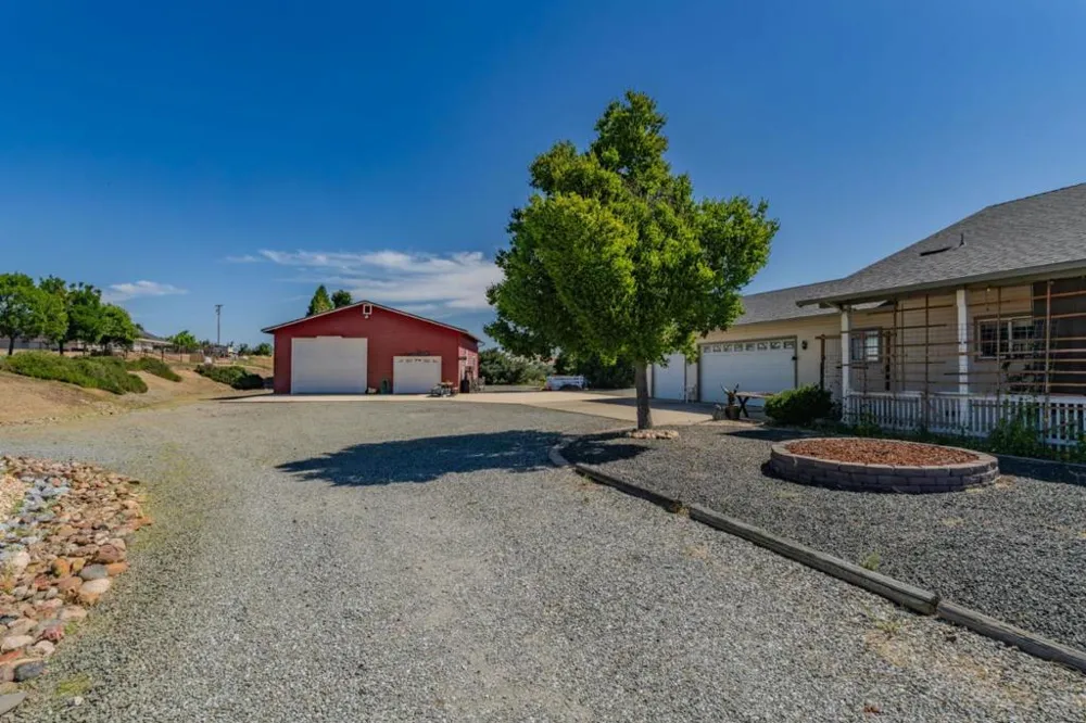 11 Duck Creek Court Valley Springs, CA 95252