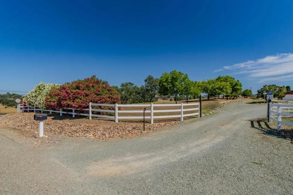 11 Duck Creek Court Valley Springs, CA 95252