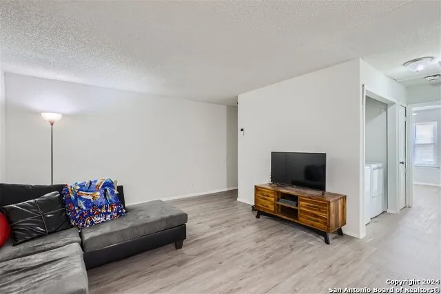 6829 Oldham San Antonio, TX 78239