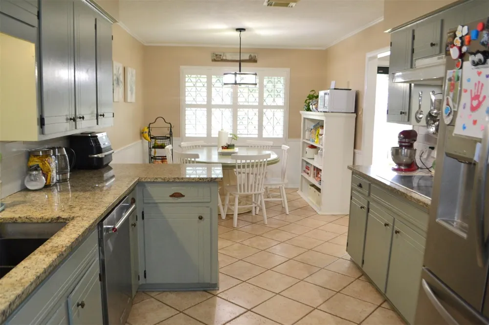 610 E X STREET Deer Park, TX 77536
