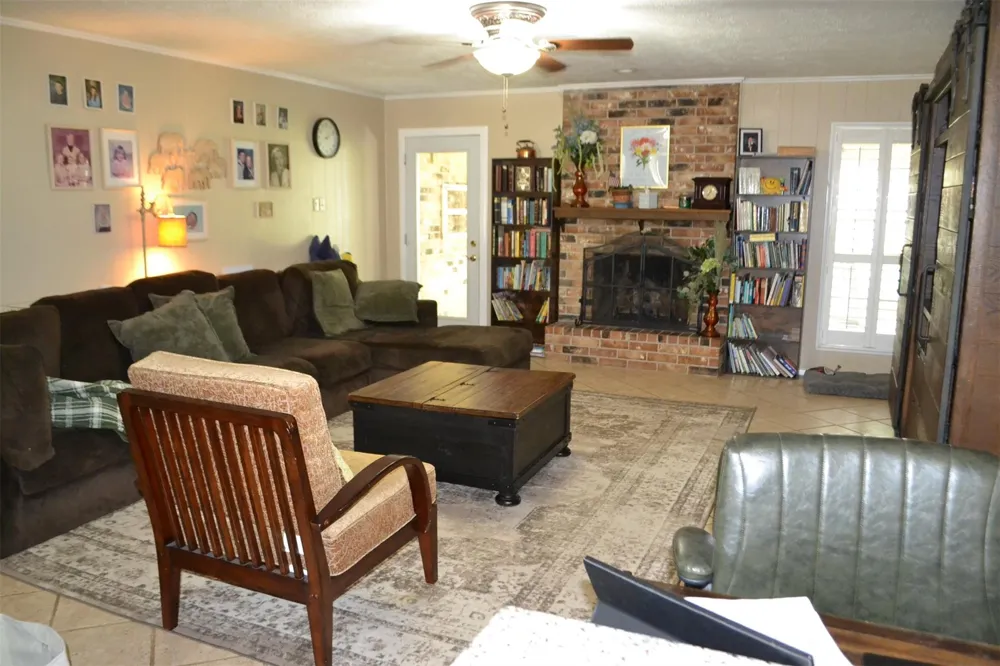 610 E X STREET Deer Park, TX 77536