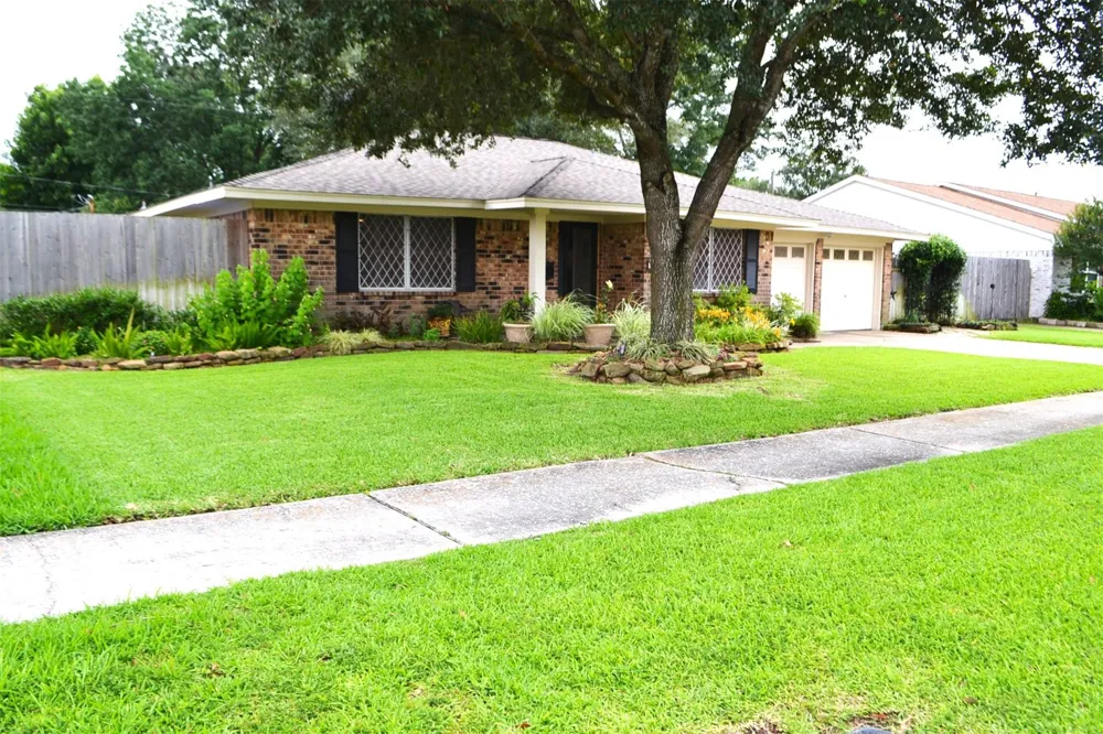 610 E X STREET Deer Park, TX 77536