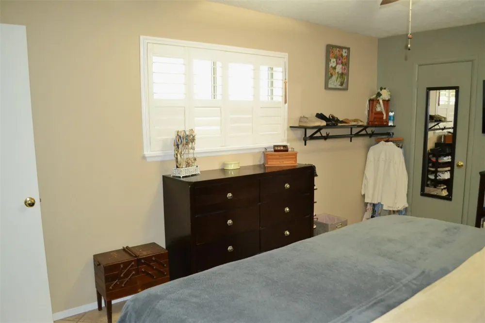 610 E X STREET Deer Park, TX 77536