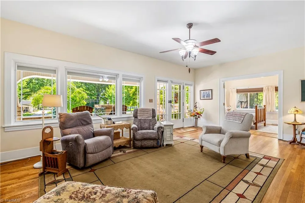 637 Stokesburg Road Walnut Cove, NC 27052