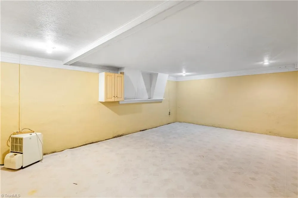 637 Stokesburg Road Walnut Cove, NC 27052