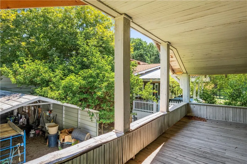 637 Stokesburg Road Walnut Cove, NC 27052