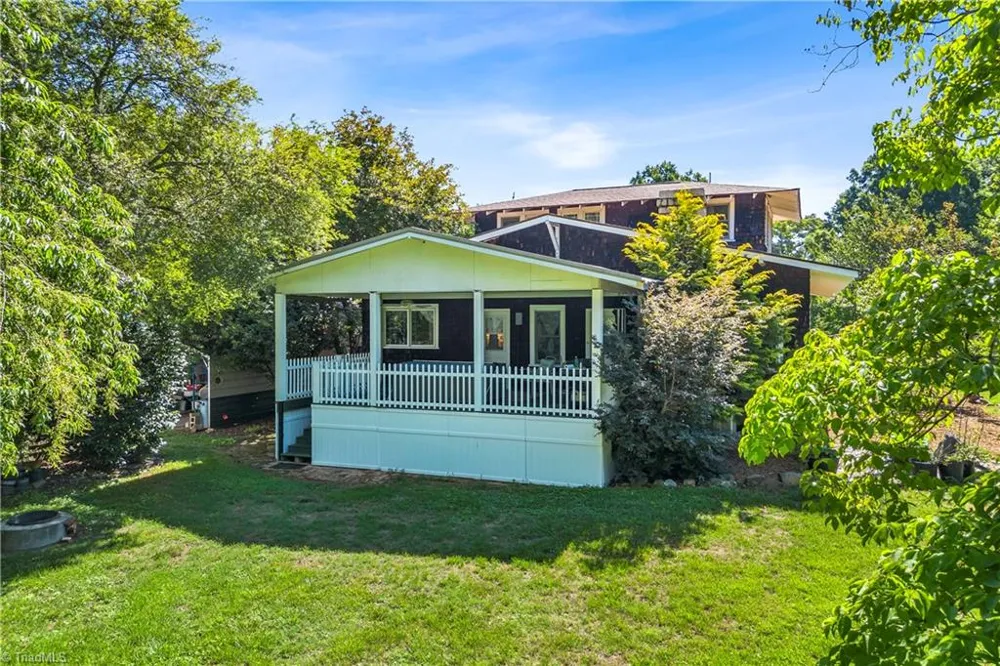 637 Stokesburg Road Walnut Cove, NC 27052