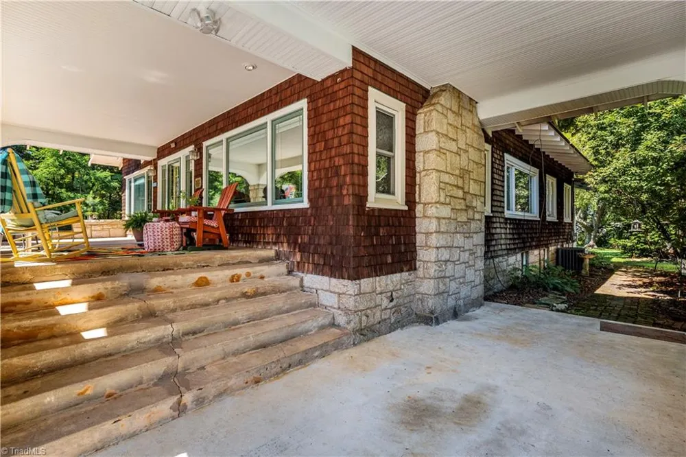637 Stokesburg Road Walnut Cove, NC 27052