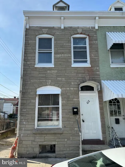 612 LOCUST STREET