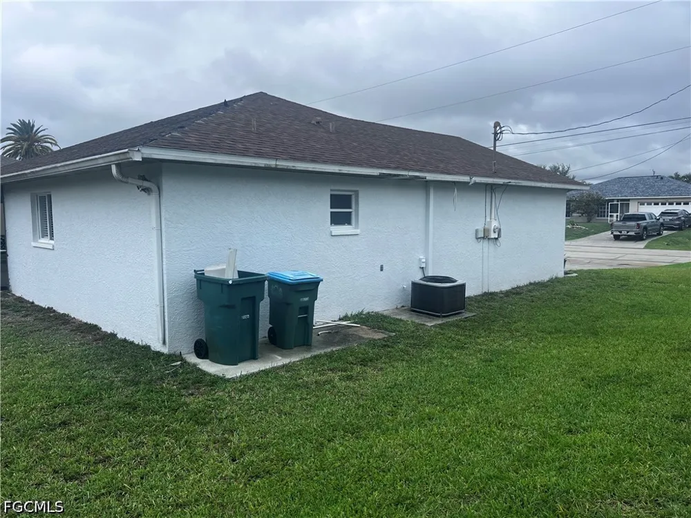 SW 11th Street Cape Coral, FL 33991