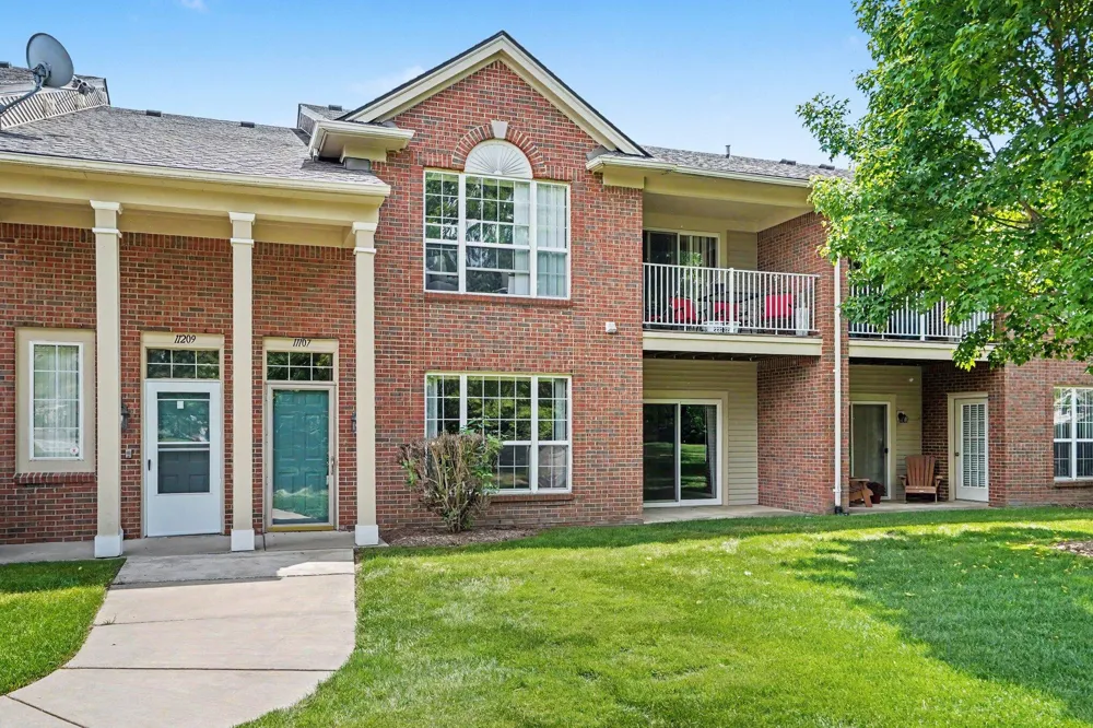 11107 Farmingdale Lane #130 Walled Lake, MI 48390