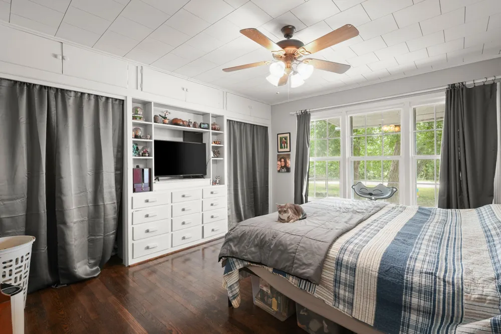 1320 W San Antonio Street Lockhart, TX 78644