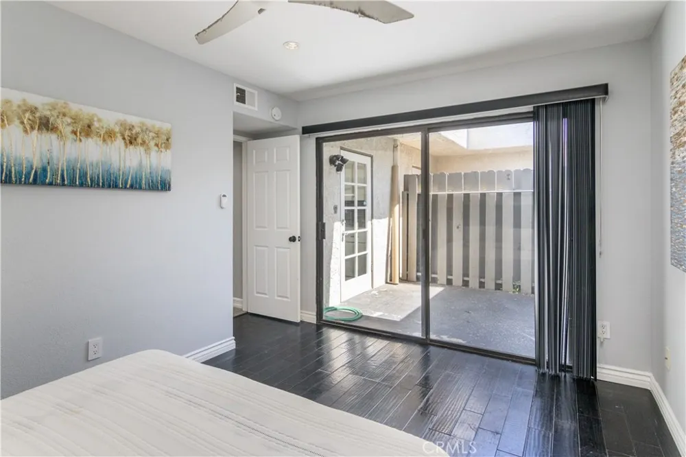 4327 Freedom #5 Calabasas, CA 91302