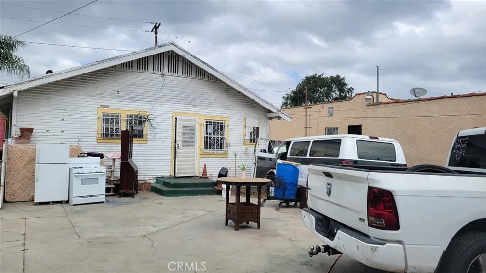 922 Mayo Avenue Compton, CA 90221