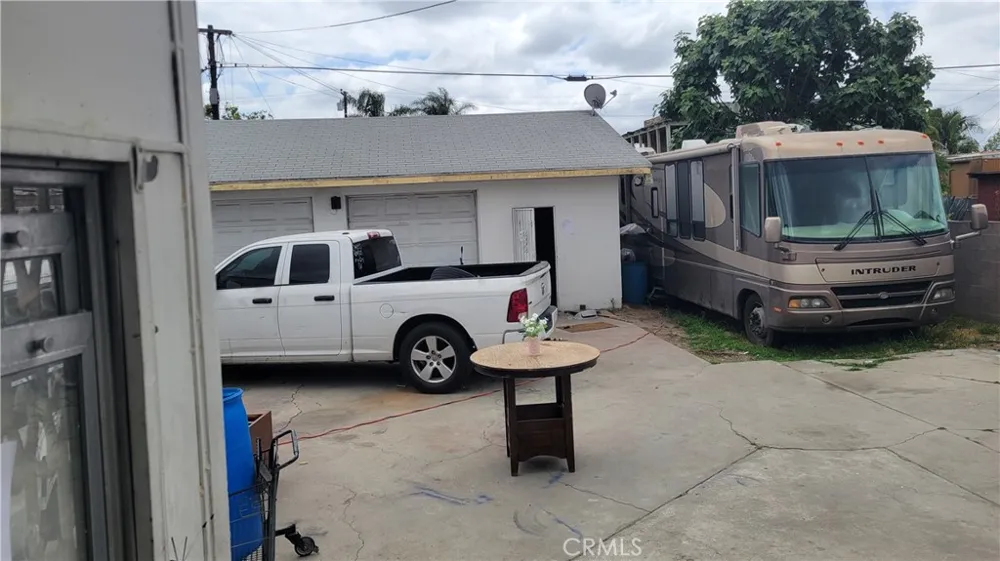 922 Mayo Avenue Compton, CA 90221